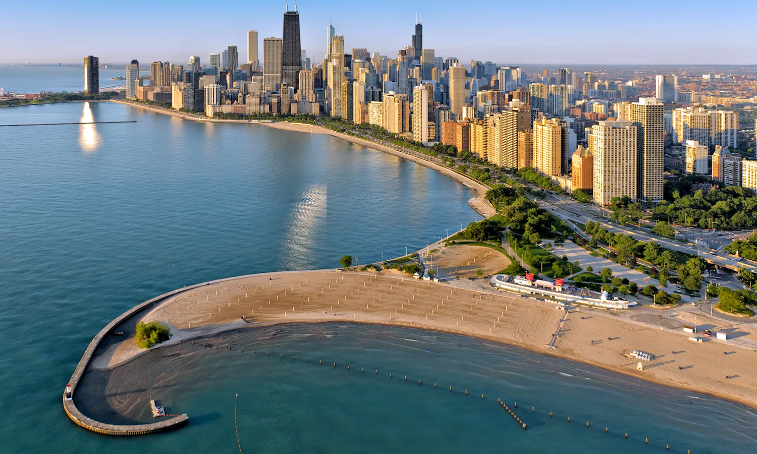 Aerial view of North Avenue Beach and the Chicago lakefront.